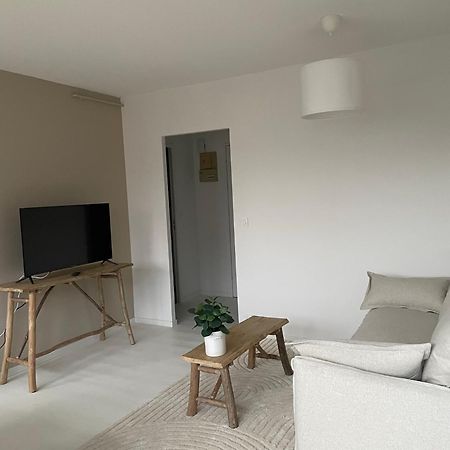 Au Coeur De La Ponetie Apartment Aurillac Exterior photo